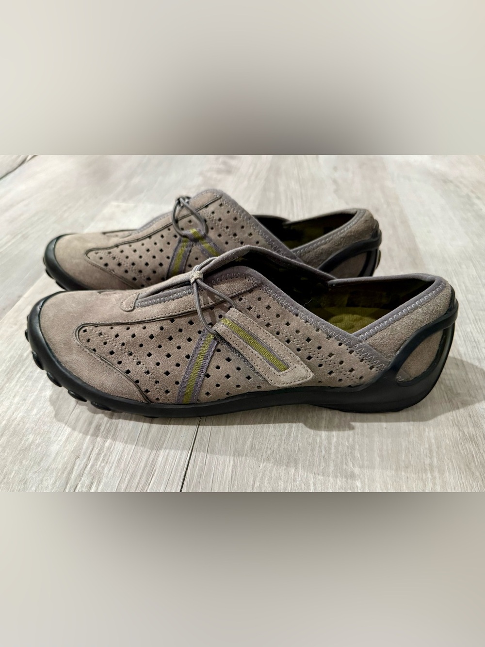 Privo by Clarks Women’s Gray Leather Slip-On Comfort Walking Shoes 8.5 M